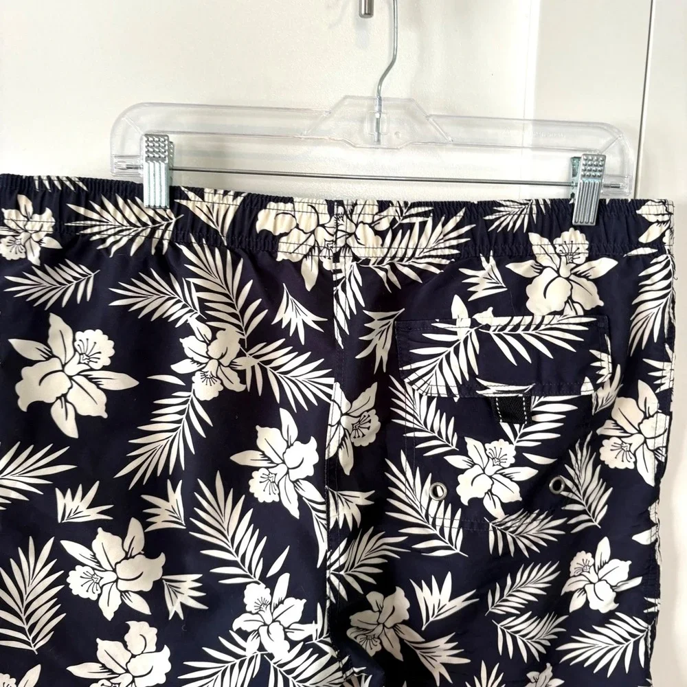 Lands' End Men's‎ Navy and White Tropical Swim Trunks in Size M
